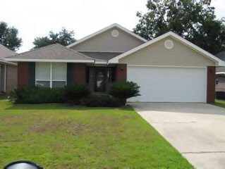 1707 Woodbridge Circle East Foley, AL 36535 - Photo 1 of 1 Main View