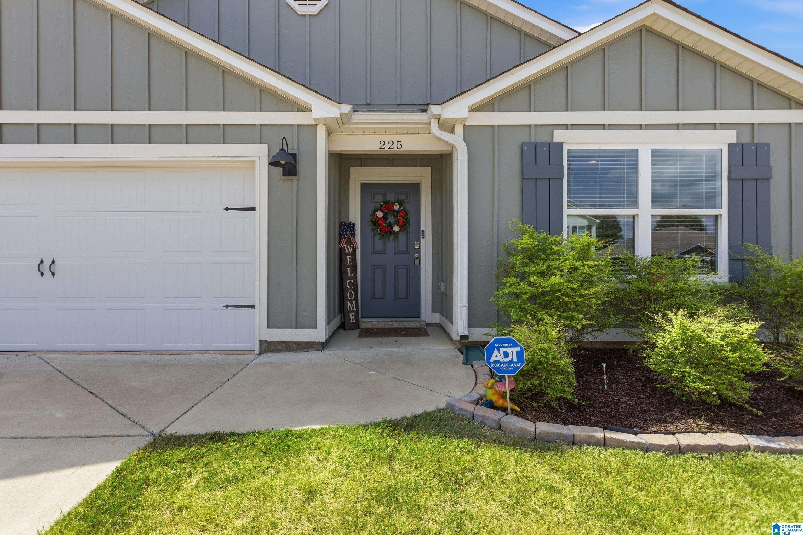 225 Koslin Loop Calera, AL 35040 - Photo 3 of 42 Gallery Image 3
