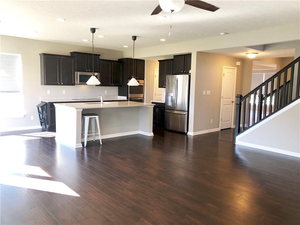 10143 Blue Ribbon Boulevard Fishers, IN 46040 - Photo 3 of 20 Gallery Image 3