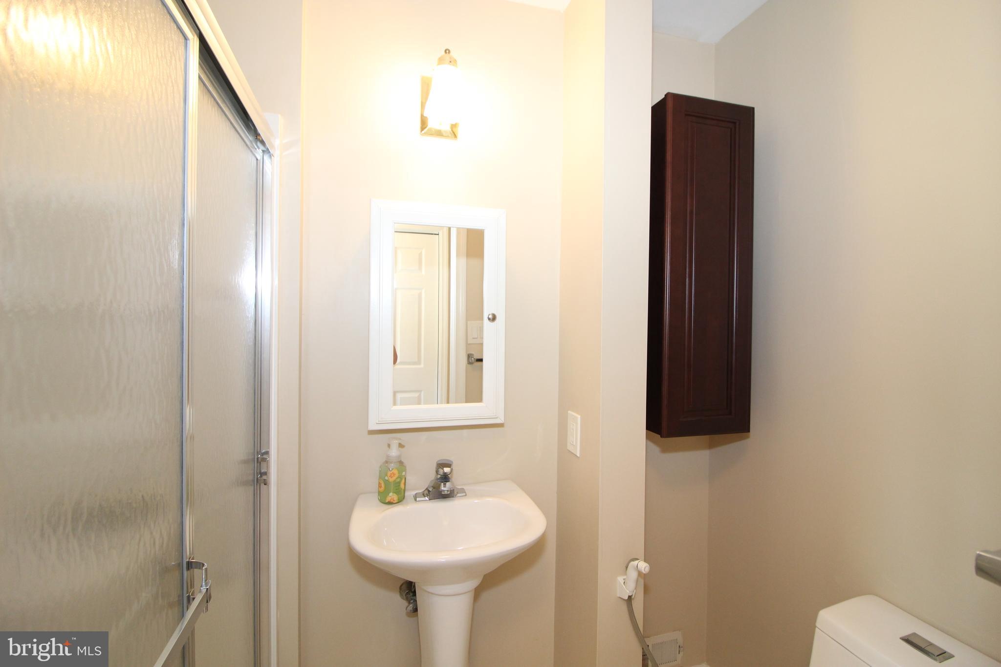 3831 Rotherfield Lane Chadds Ford, PA 19317 - Photo 13 of 43 Main Floor Full Bathroom