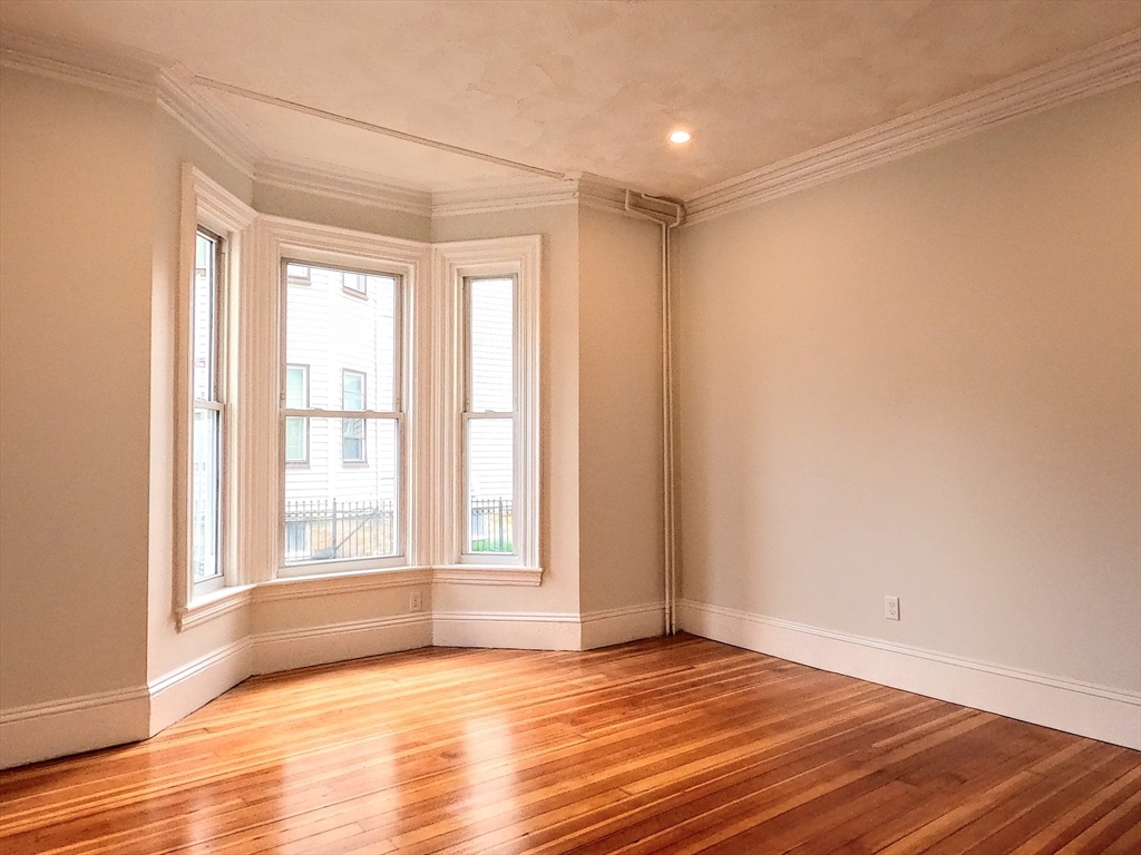 41 School Street, Unit 1 Boston, MA 02119 - Photo 3 of 39