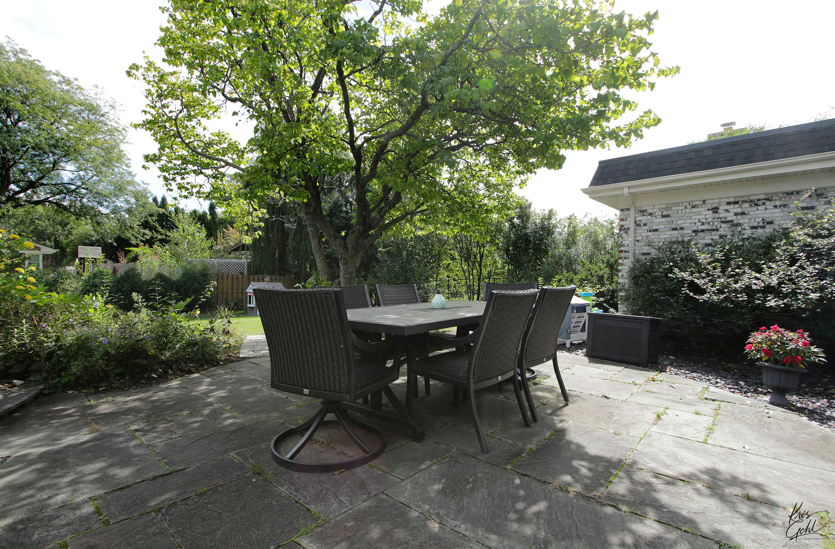 2143 Valley Road Northbrook, IL 60062 - Photo 24 of 26 a view of a chairs and table in the patio