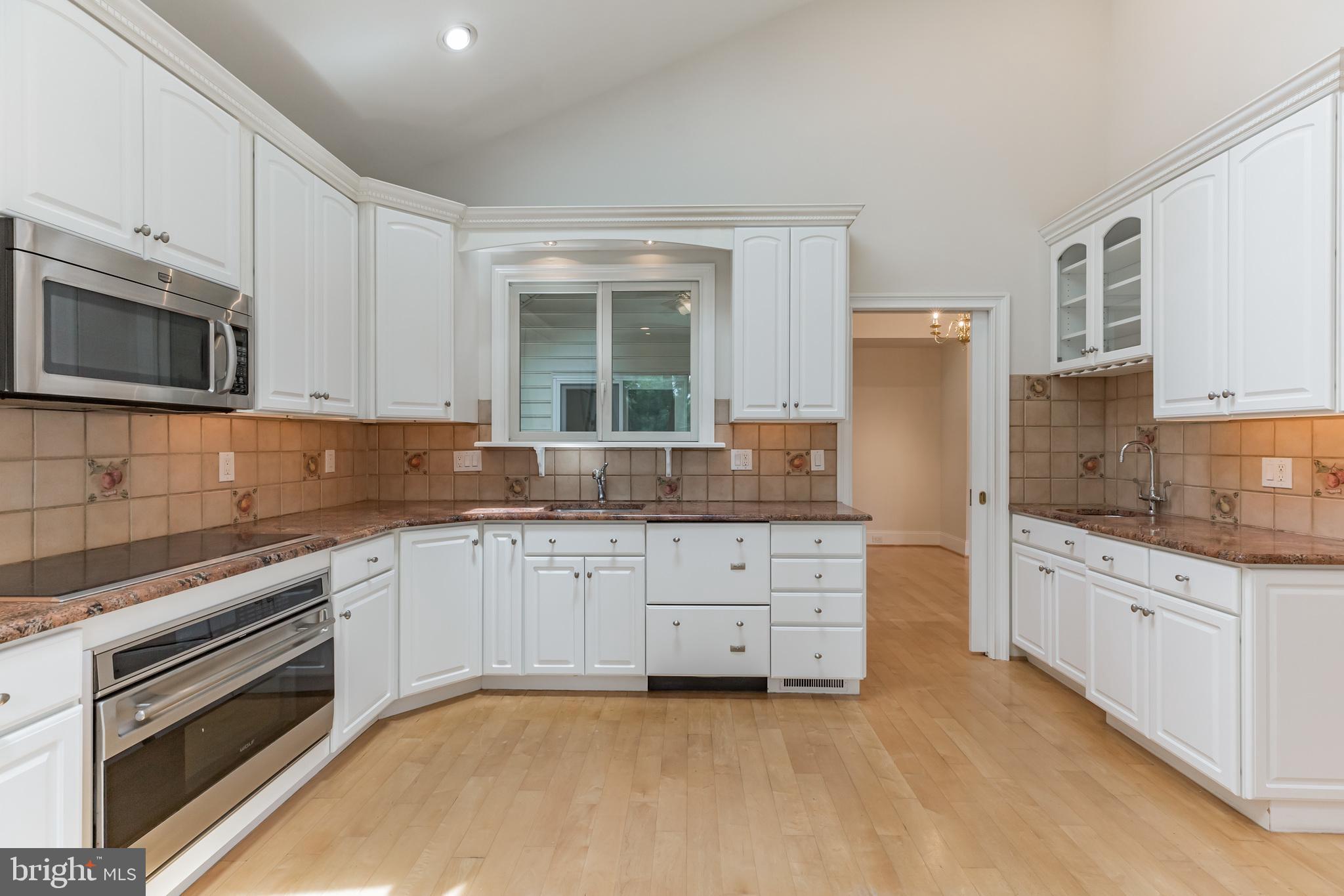 412 Bethel Mill Road Sewell, NJ 08080 - Photo 8 of 41
