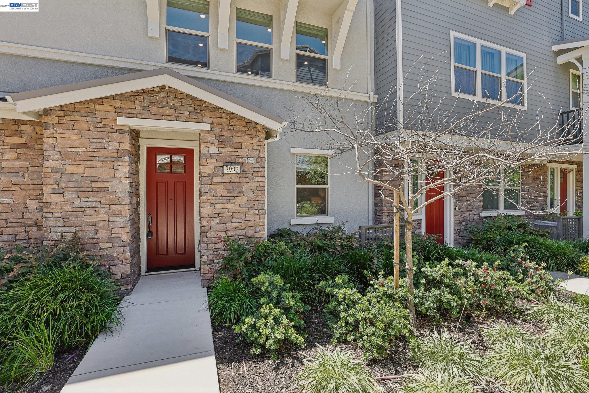 3992 Scottfield Street Dublin, CA 94568 - Photo 4 of 41