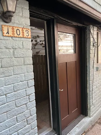 $1,500 | 2413 Leon Street, Unit 103, Austin, TX 78705