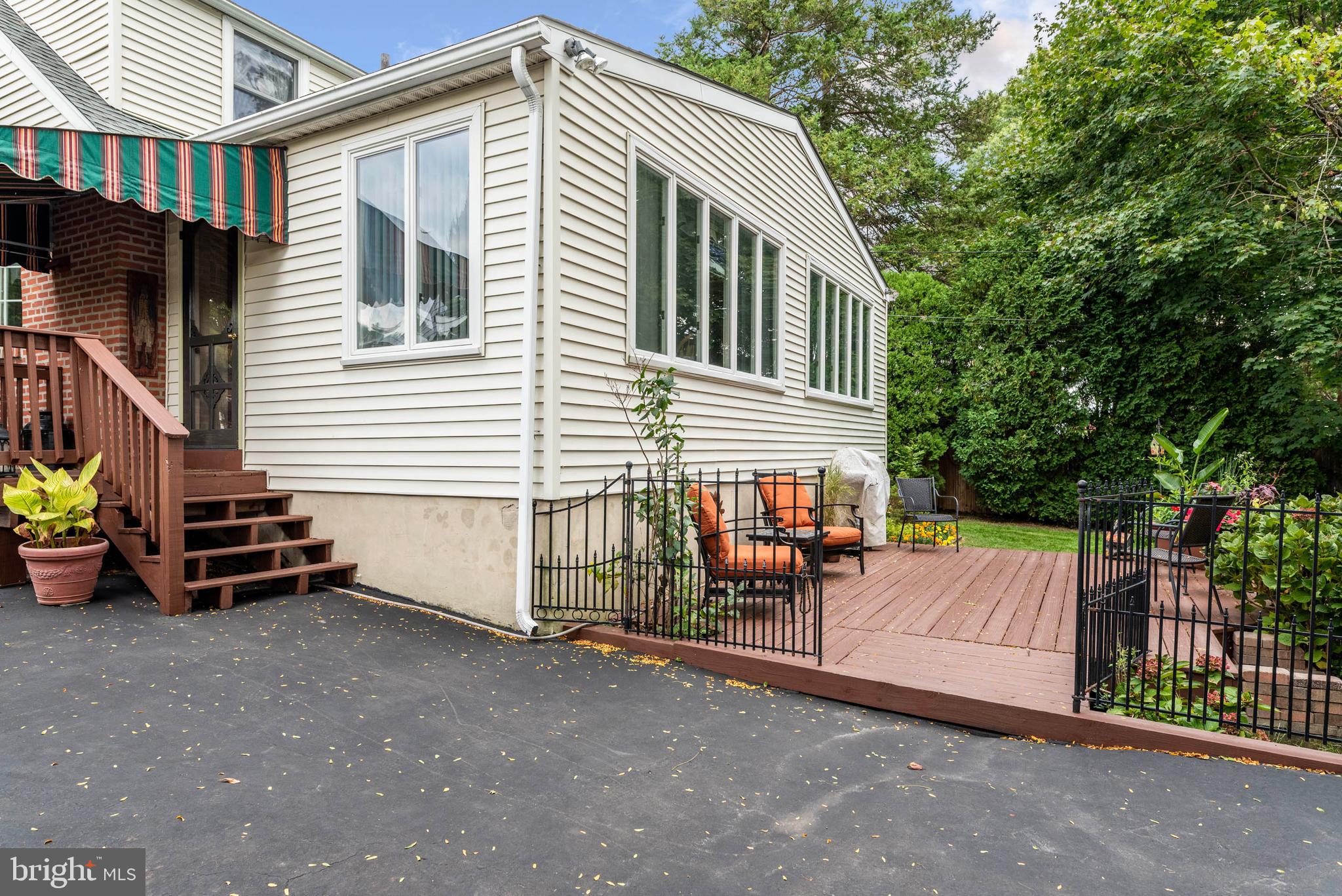 471 Barker Road Springfield, PA 19064 - Photo 6 of 38