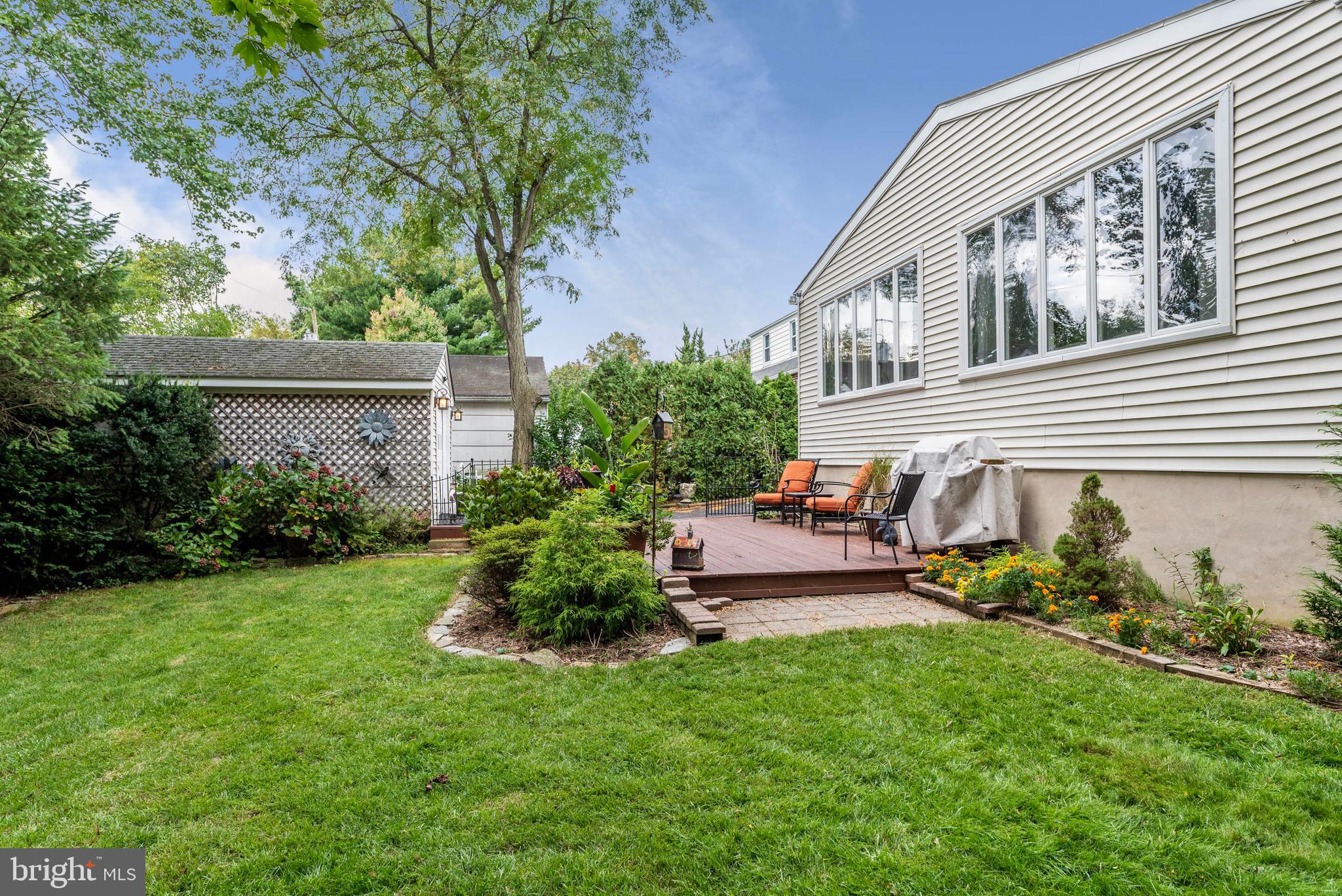 471 Barker Road Springfield, PA 19064 - Photo 7 of 38