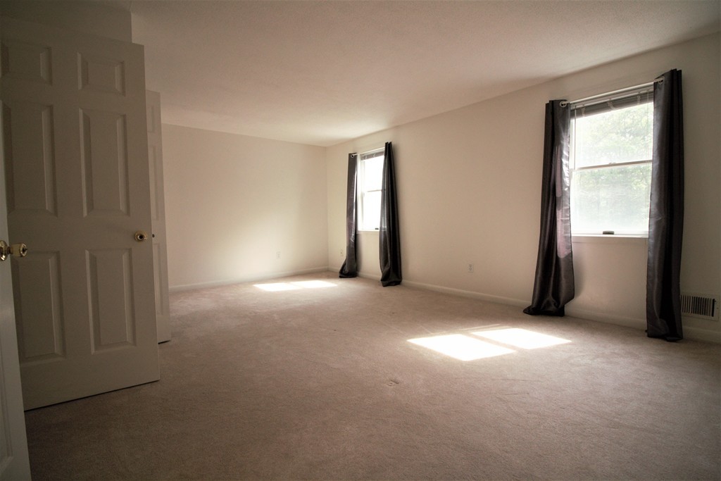 T 127 Shellback Way, Unit T Mashpee, MA 02649 - Photo 6 of 9 Gallery Image 6
