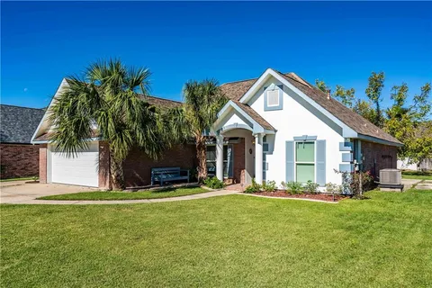 $315,000 | 104 Oak Arbor Drive, Laplace, LA 70068