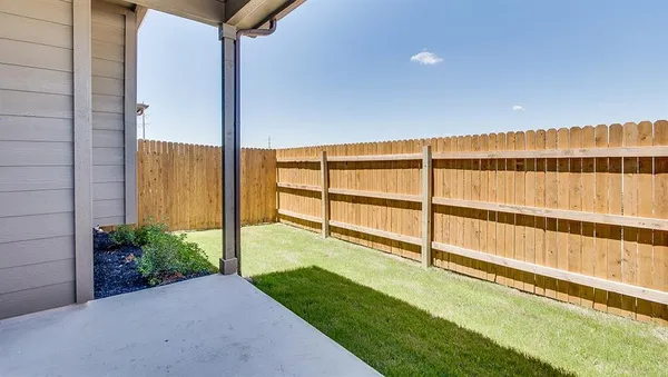 a view of an outdoor space