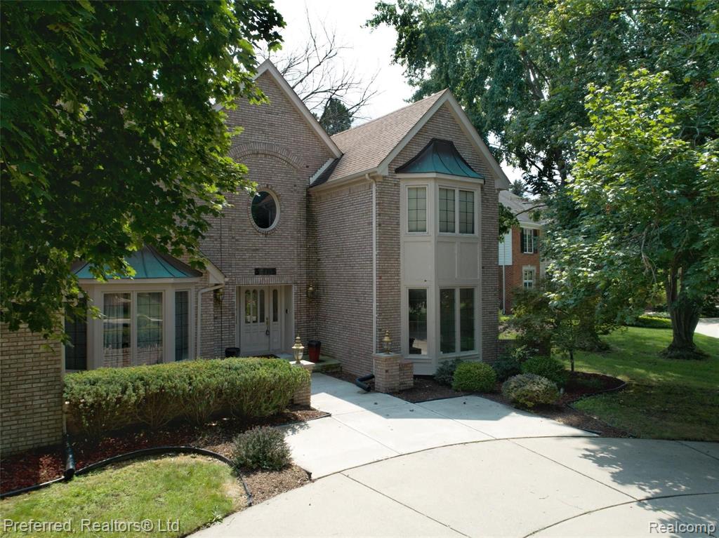 34015 Lyncroft Street Farmington Hills, MI 48331 - Photo 31 of 34