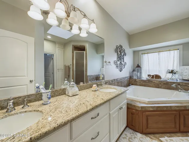 $875,000 | 12920 La Highway, Kaplan, LA 70548