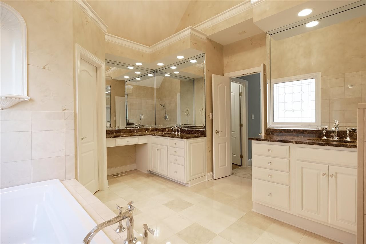 5220 Deergrass Court Raleigh, NC 27613 - Photo 17 of 25 Photo 17