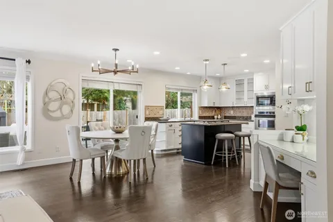 $1,698,600 | 928 271st Avenue Southeast, Sammamish, WA 98075