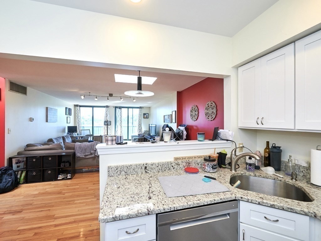 59 Brainerd Road, Unit 606 Boston, MA 02134 - Photo 3 of 30