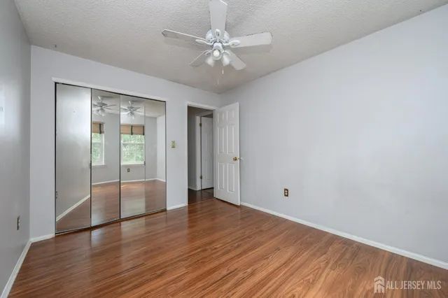 $347,999 | 124 Edward Drive, Franklin Park, NJ 08823