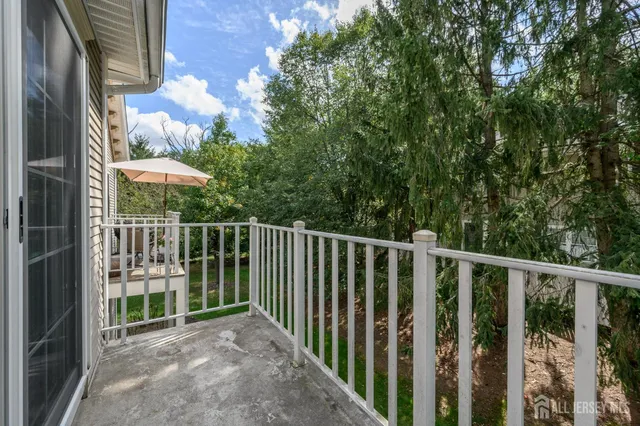 $347,999 | 124 Edward Drive, Franklin Park, NJ 08823