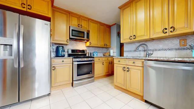 $465,000 | Undisclosed Address | Concourse Village