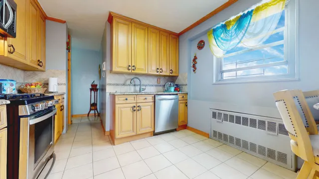 $465,000 | Undisclosed Address | Concourse Village