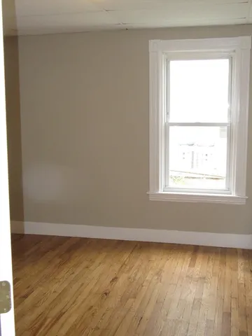 $1,900 | 2 Sturgis Street, Unit 1, Worcester, MA 01605