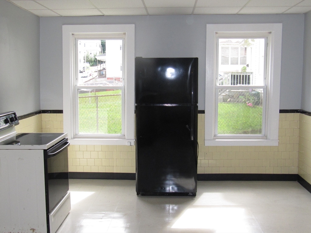 2 Sturgis Street, Unit 1 Worcester, MA 01605 - Photo 3 of 14