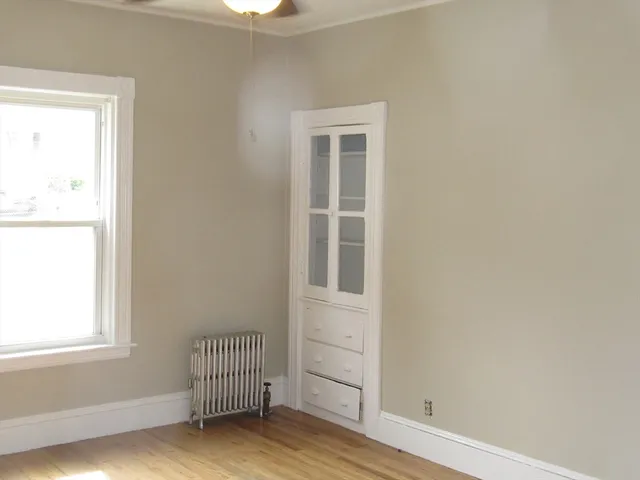 $1,900 | 2 Sturgis Street, Unit 1, Worcester, MA 01605