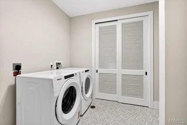 $1,399,000 | 16460 Wildhorse Lk Boulevard, Unit 303, Chesterfield, MO 63005