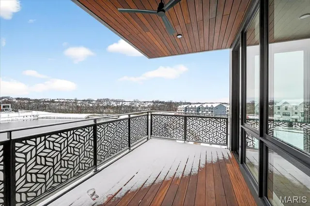 $1,399,000 | 16460 Wildhorse Lk Boulevard, Unit 303, Chesterfield, MO 63005