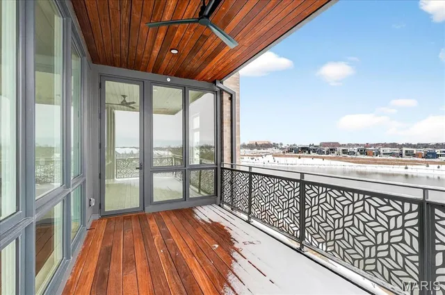 $1,399,000 | 16460 Wildhorse Lk Boulevard, Unit 303, Chesterfield, MO 63005