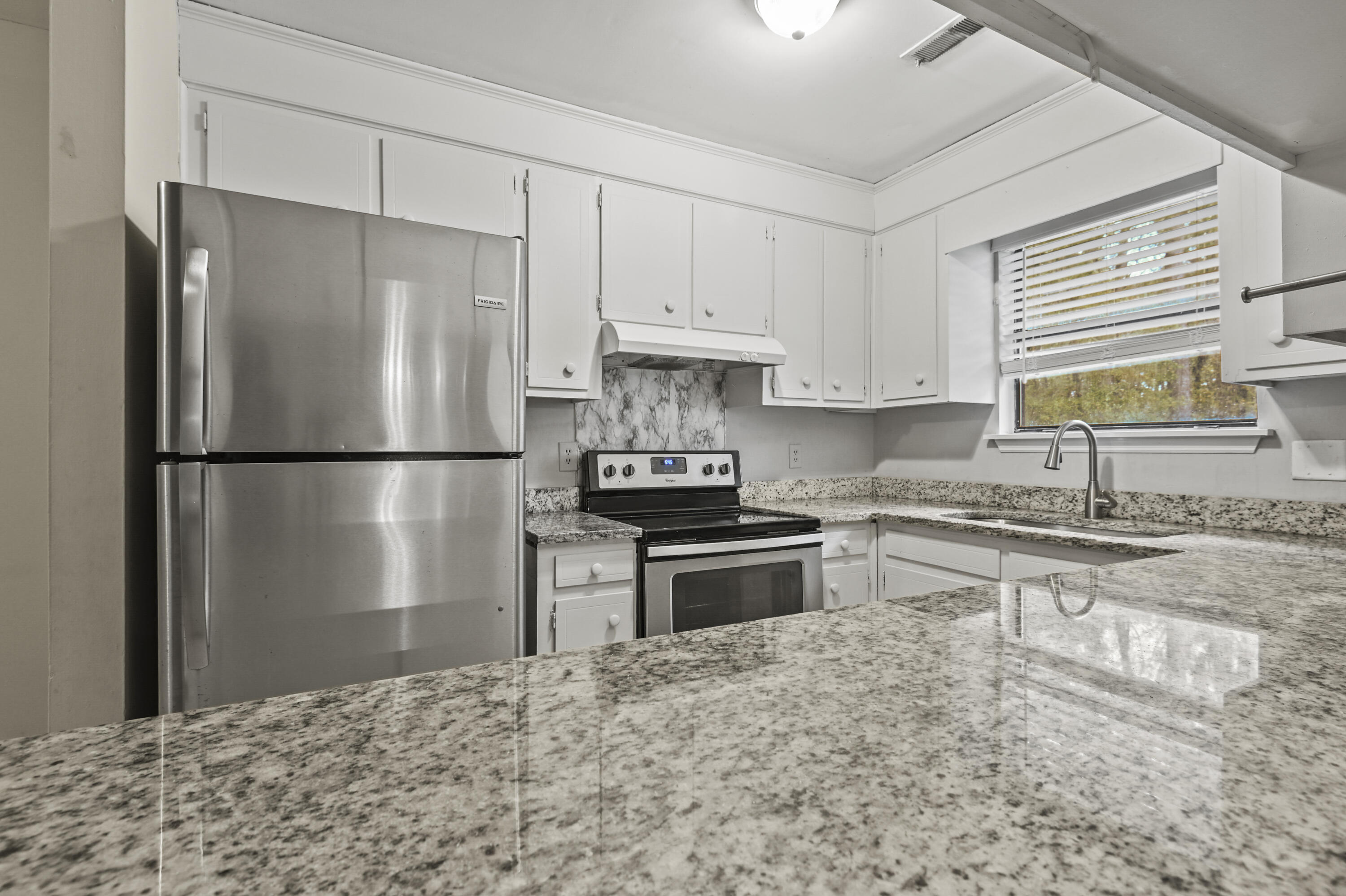 121 Canvasback Drive, Unit A Summerville, SC 29483 - Photo 3 of 18 _DSC3027