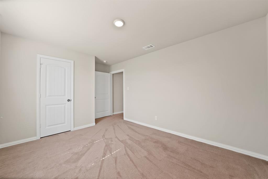 115 Springwood Ranch Loop Springtown, TX 76082 - Photo 10 of 25