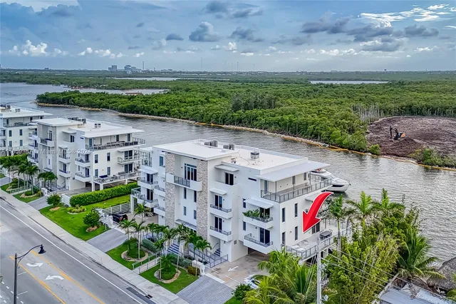 $1,850,000 | Hollywood Beach, Hollywood, FL 33019