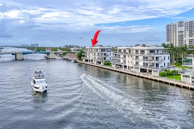 $1,850,000 | Hollywood Beach, Hollywood, FL 33019