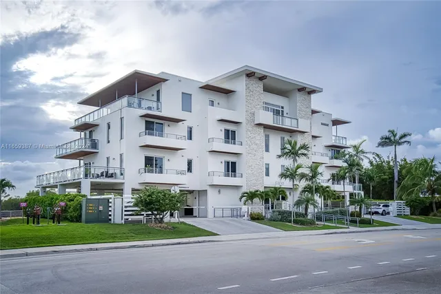 $1,850,000 | Hollywood Beach, Hollywood, FL 33019