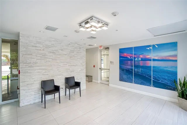 $1,850,000 | Hollywood Beach, Hollywood, FL 33019