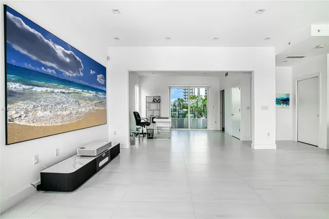 $1,850,000 | Hollywood Beach, Hollywood, FL 33019