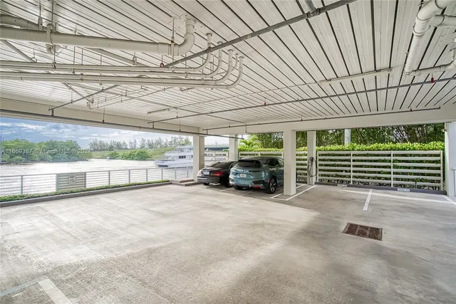 $1,850,000 | Hollywood Beach, Hollywood, FL 33019