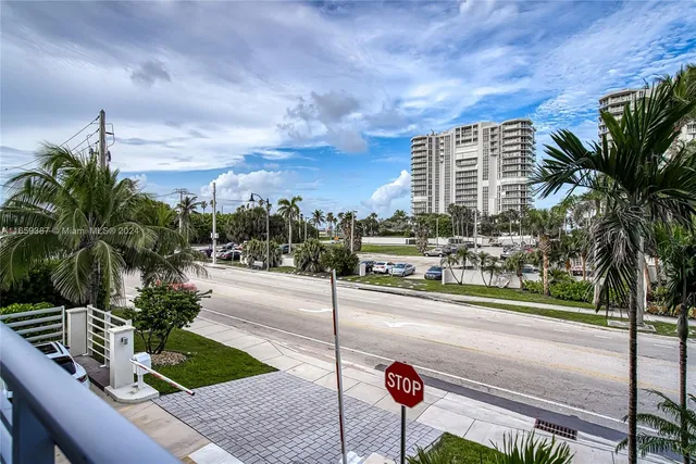 $1,850,000 | Hollywood Beach, Hollywood, FL 33019
