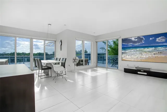 $1,850,000 | Hollywood Beach, Hollywood, FL 33019