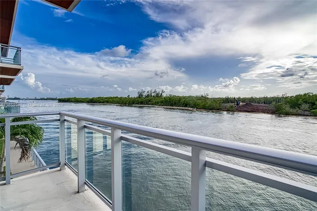 $1,850,000 | Hollywood Beach, Hollywood, FL 33019