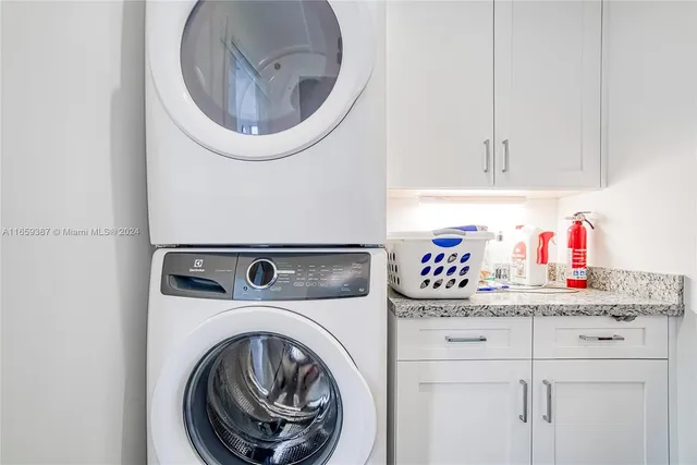 $1,850,000 | Hollywood Beach, Hollywood, FL 33019