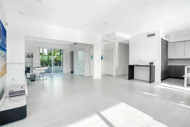 $1,850,000 | Hollywood Beach, Hollywood, FL 33019