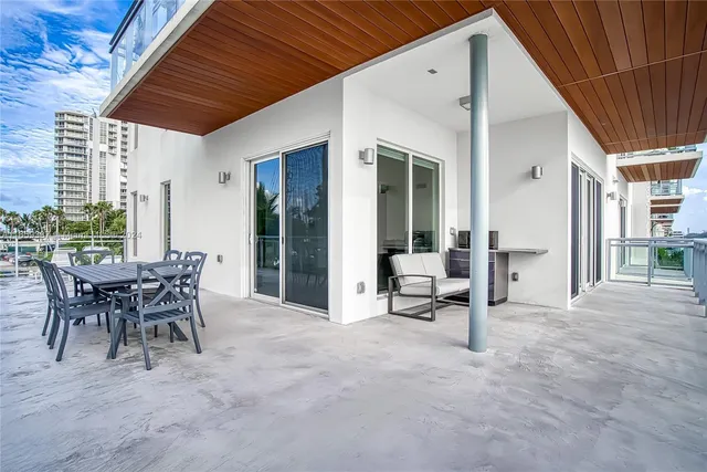 $1,850,000 | Hollywood Beach, Hollywood, FL 33019