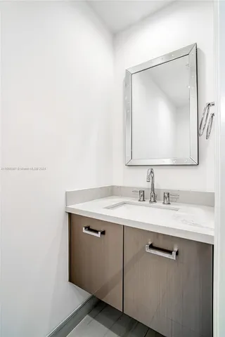 $1,850,000 | Hollywood Beach, Hollywood, FL 33019