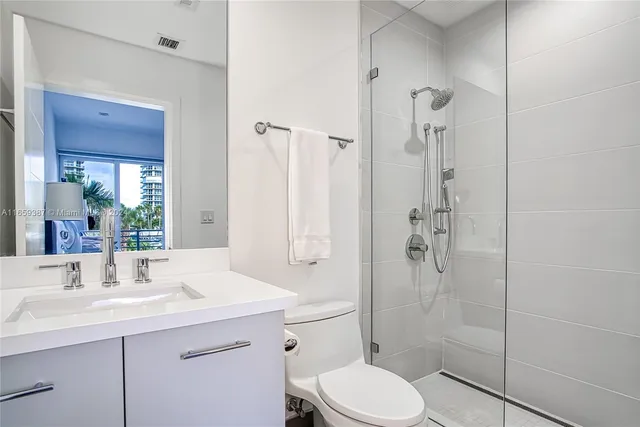 $1,850,000 | Hollywood Beach, Hollywood, FL 33019