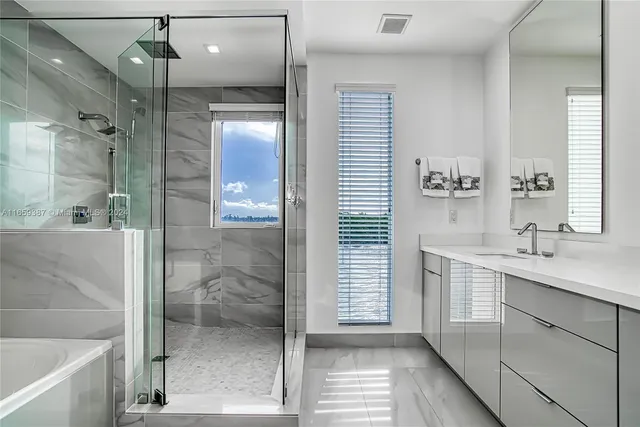 $1,850,000 | Hollywood Beach, Hollywood, FL 33019