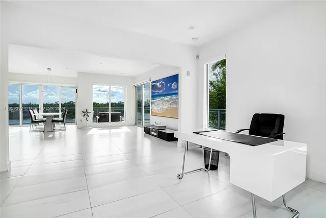 $1,850,000 | Hollywood Beach, Hollywood, FL 33019