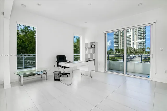 $1,850,000 | Hollywood Beach, Hollywood, FL 33019