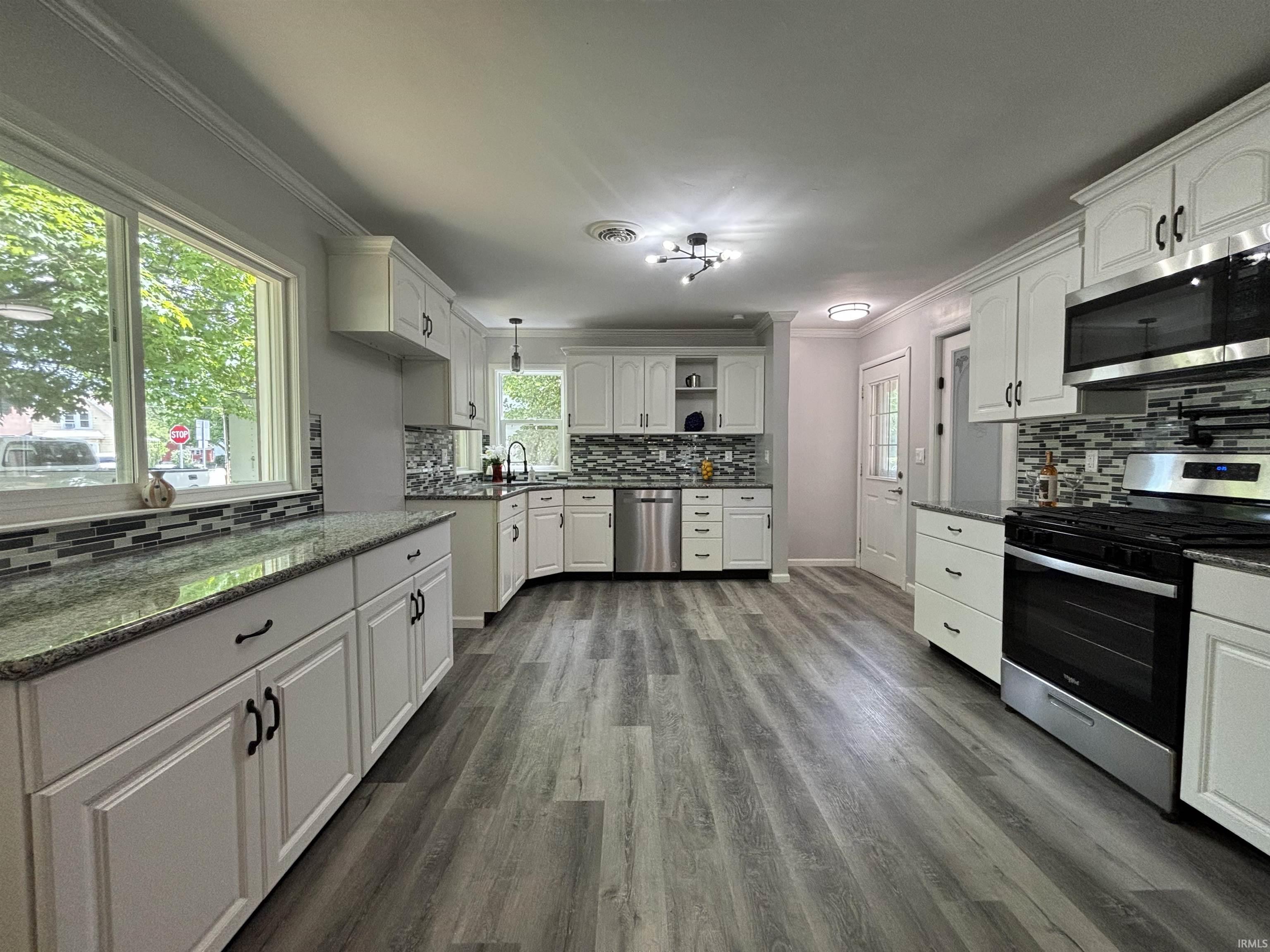 103 West Grace Street Rensselaer, IN 47978 - Photo 2 of 27 Gallery Image 2