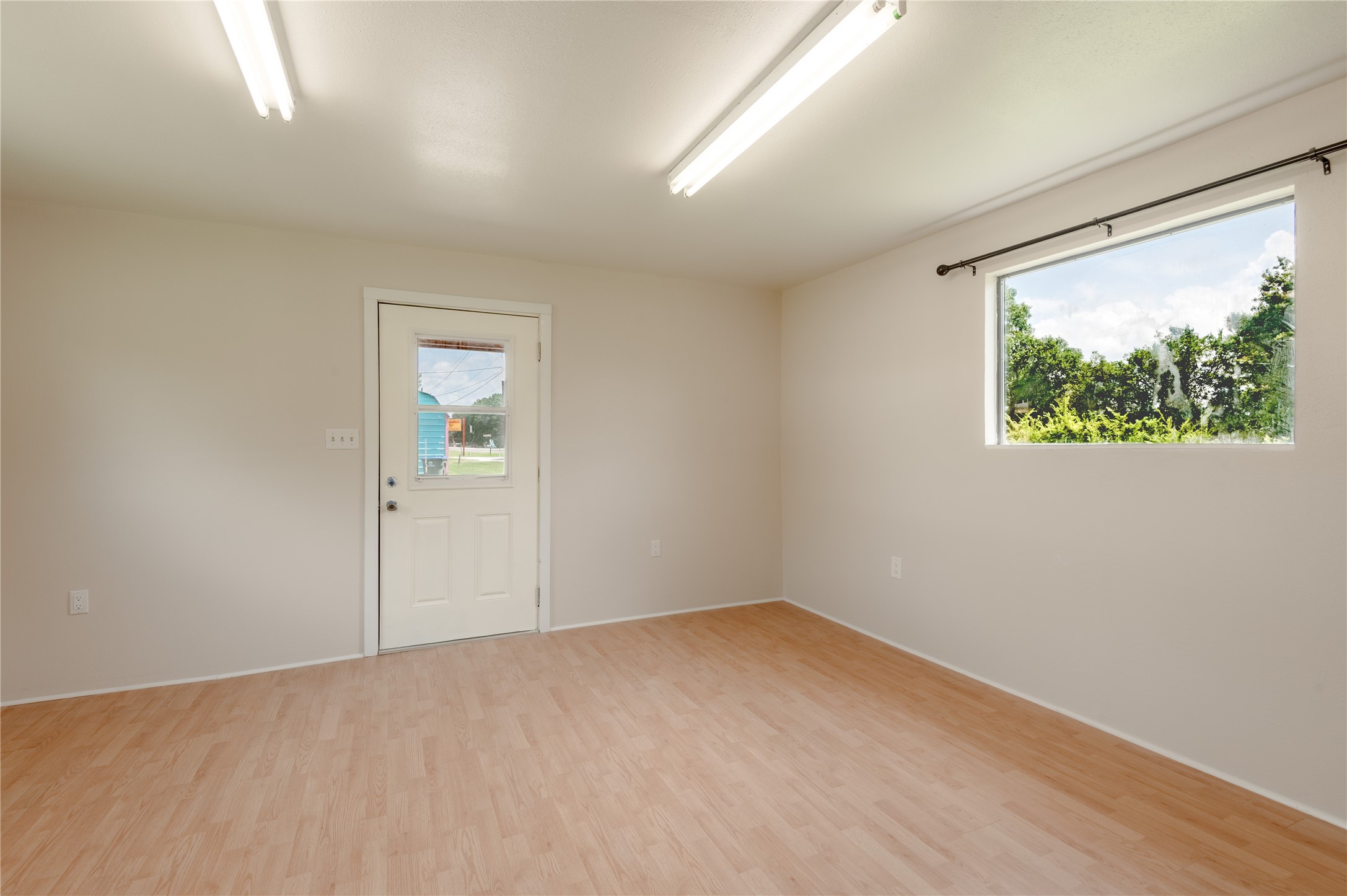2094 South Robb Street Trinity, TX 75862 - Photo 9 of 23